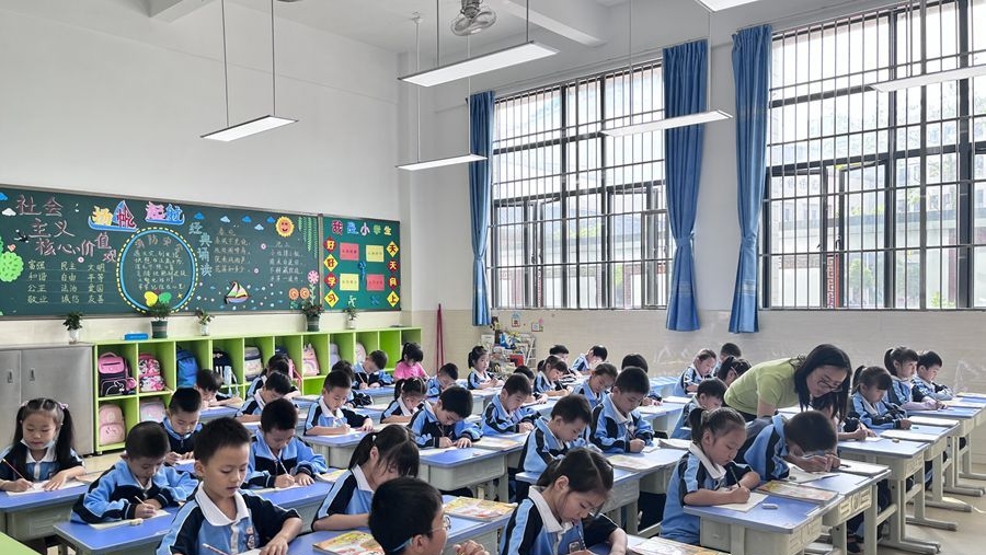 維格教育照明：專業(yè)教室燈，點亮求知之路